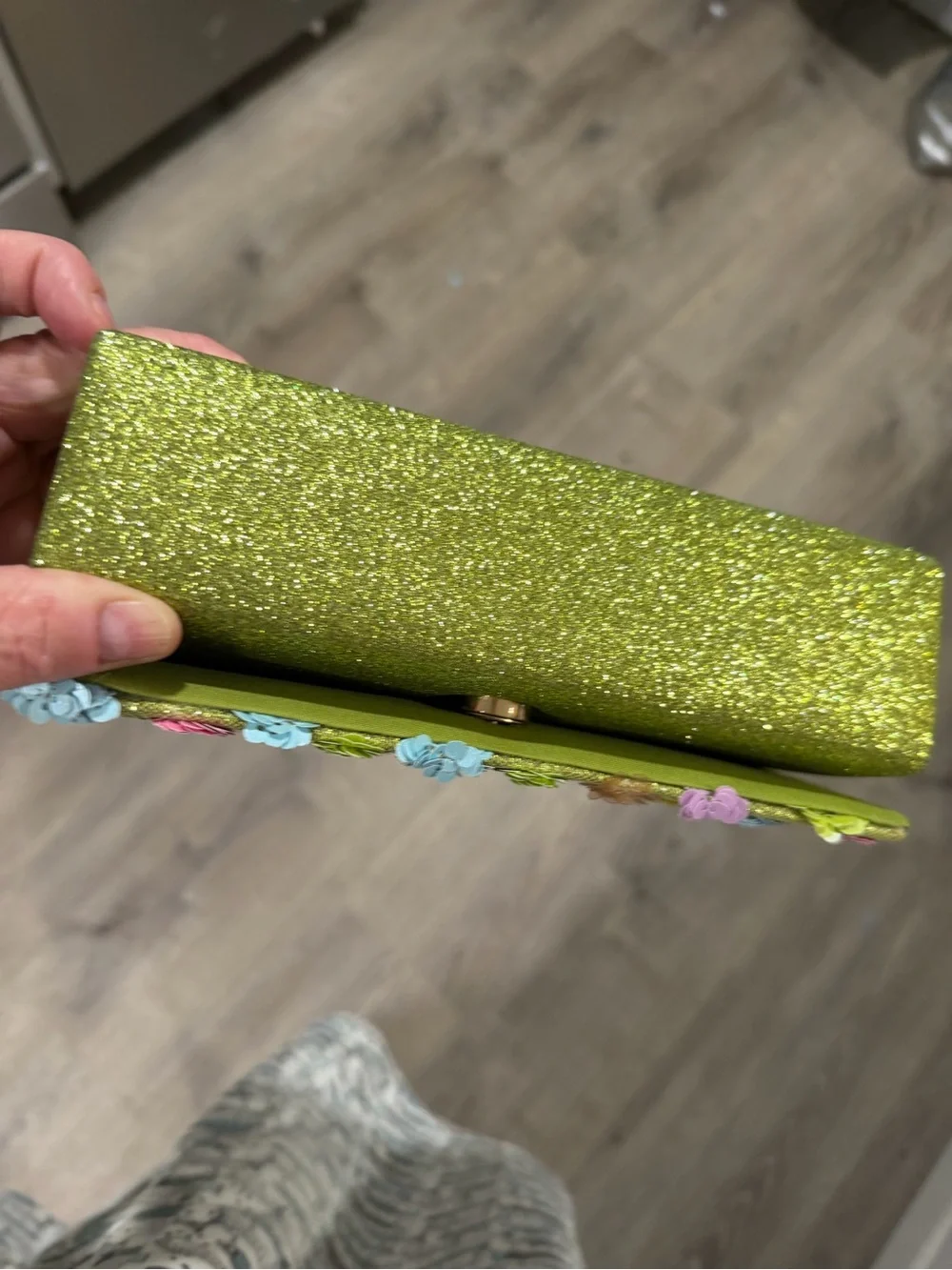 Trendy purse